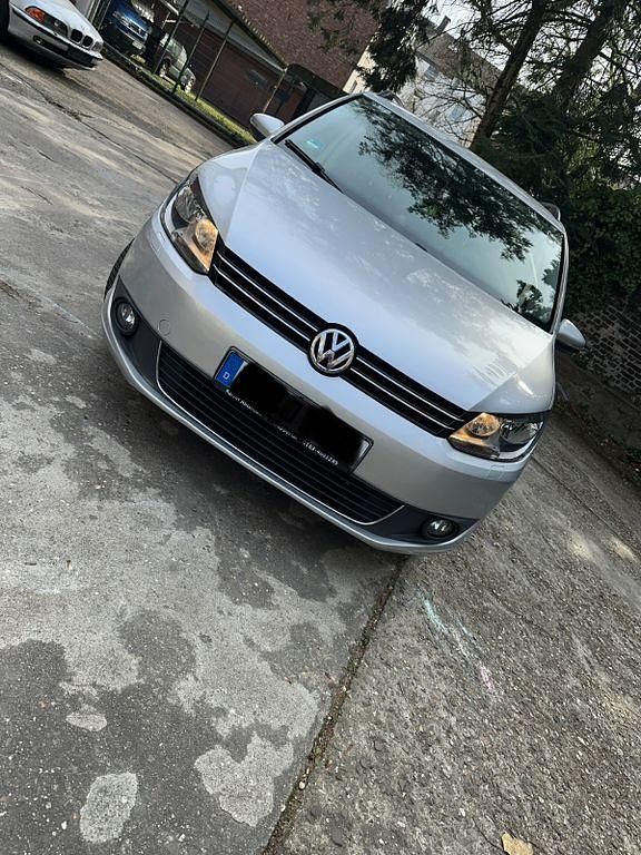 Gebraucht VW Touran Highline 140 PS (102 kW) 2014 Silber Van / Kleinbus