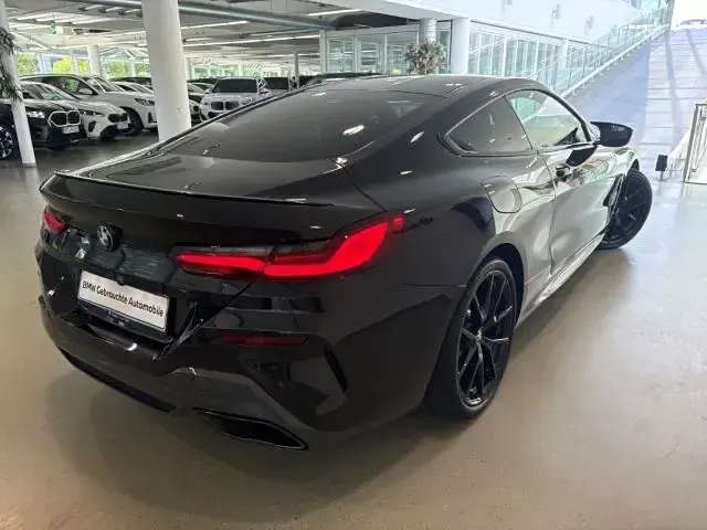 Gebraucht BMW M850 Performance 530 PS (389 kW) 2022 Saphirschwarz Coupé