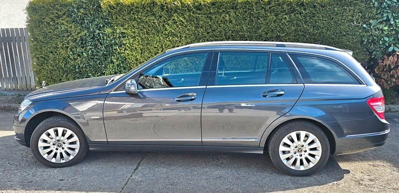 Gebraucht Mercedes C200 Elegance 184 PS (135 kW) 2009 Grau Kombi