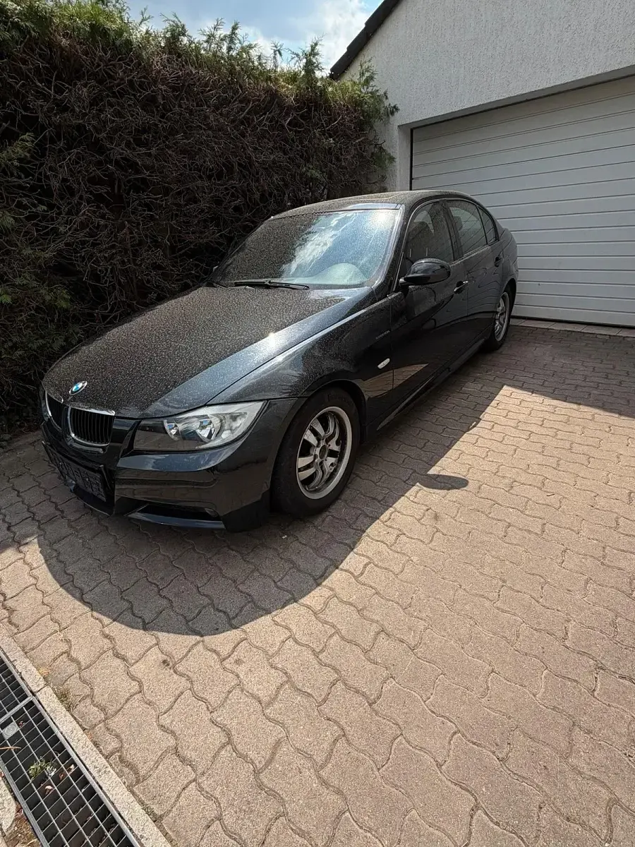 Gebraucht BMW 320 M Sport 163 PS (119 kW) 2007 Schwarz Limousine