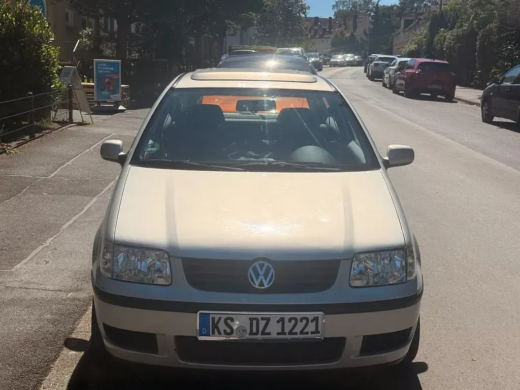 Gebraucht VW Polo 60 PS (44 kW) 2000 Silber Limousine