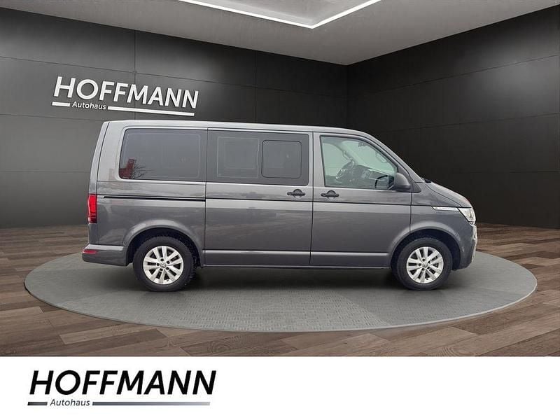 Gebraucht VW Multivan 150 PS (110 kW) 2021 Grau Van