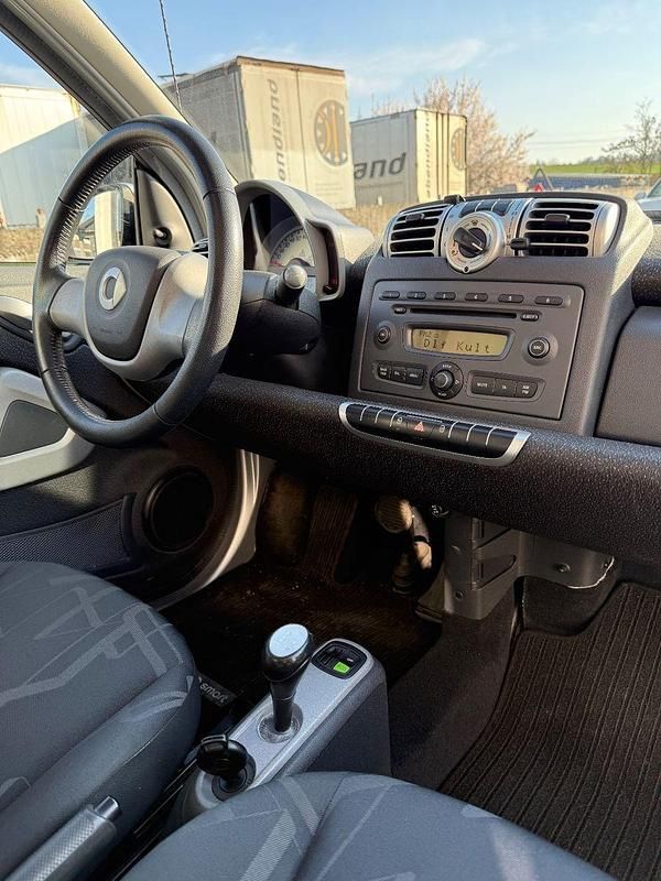 Gebraucht Smart ForTwo Coupé 71 PS (52 kW) 2009 Weiß Coupé