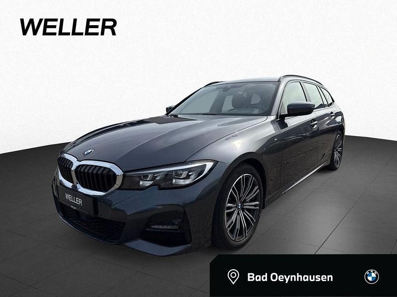 Mineralgrau (grau) Gebraucht 2020 BMW 330 M Sport Kombi | 30.450 € (Superpreis) - Bild 1/4