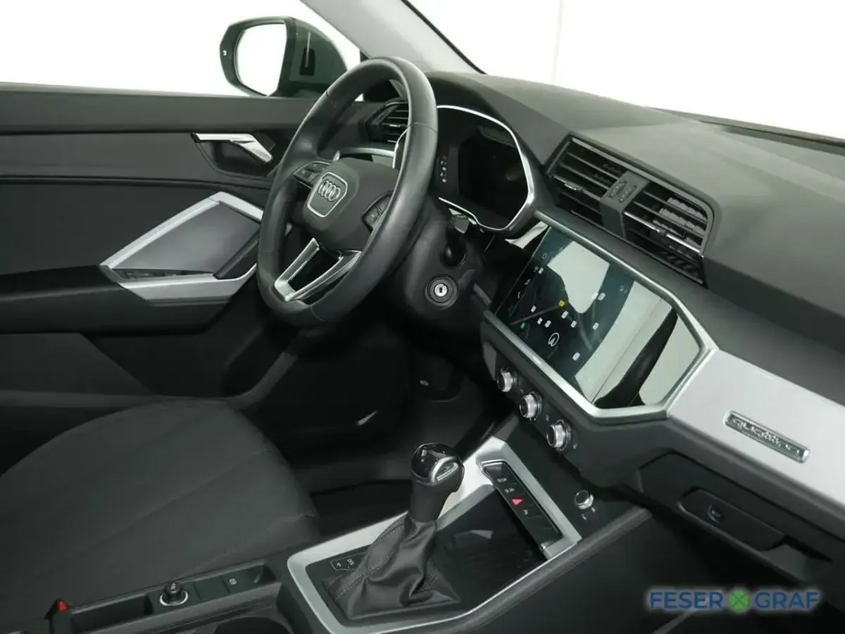 Gebraucht Audi Q3 S-Line 190 PS (139 kW) 2022 Chronosgrau metallic SUV