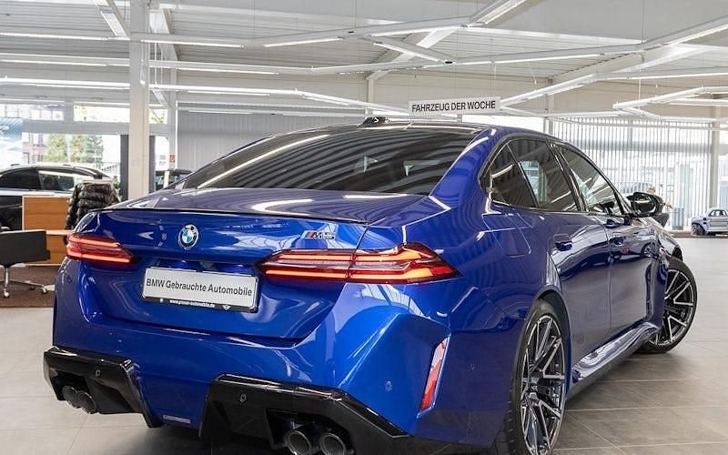 Gebraucht BMW M5 727 PS (534 kW) 2025 Marina bay blau Limousine