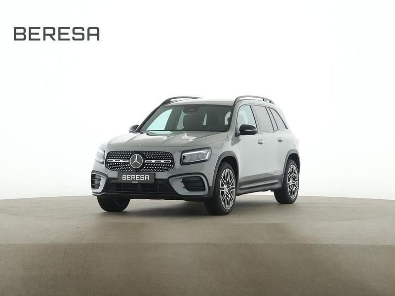 Gebraucht Mercedes GLB200 AMG 163 PS (119 kW) 2026 Grau SUV