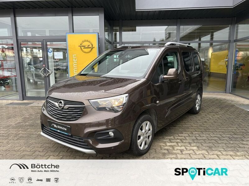 Haselnuss braun Gebraucht 2018 Opel Combo Life Innovation Van / Kleinbus | 11.690 € (Guter Preis) - Bild 1/4