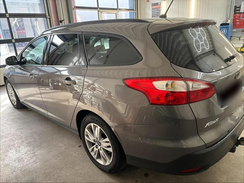Gebraucht Ford Focus 140 PS (102 kW) 2011 Kombi