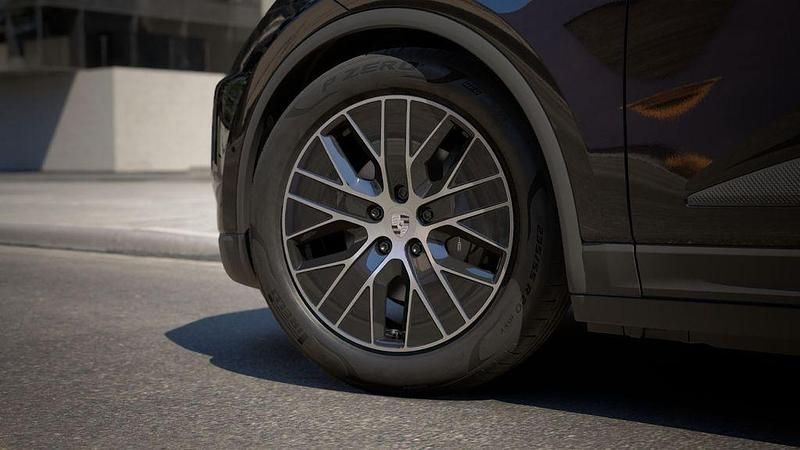 Neu Porsche Macan 300 kW (408 PS) 2026 Tiefschwarzmetallic SUV