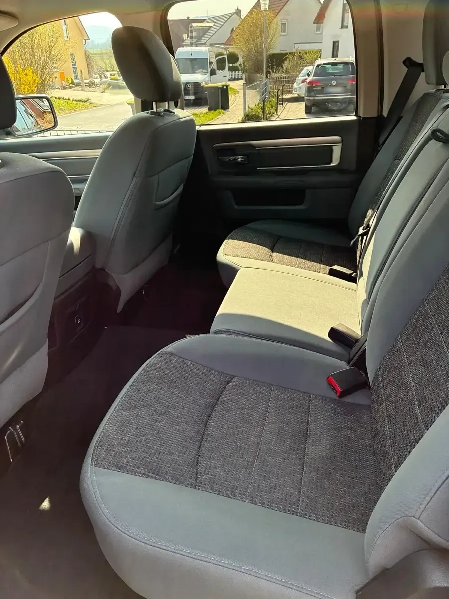 Usata Dodge Ram 243 CV (178 kW) 2014 Nero Pick-up
