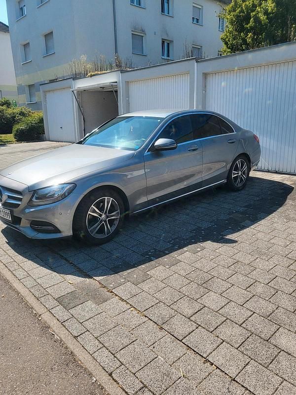 Grau Gebraucht 2014 Mercedes C220 Limousine | 16.500 € (Guter Preis) - Bild 1/4