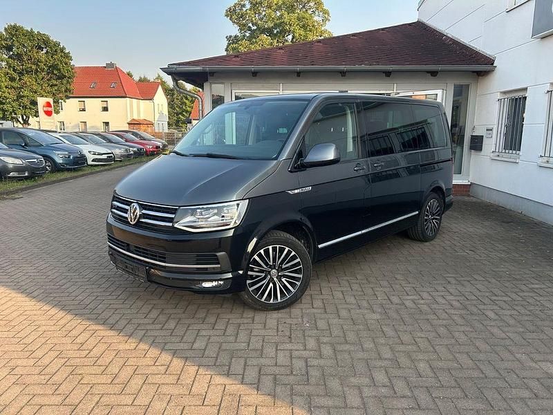 Schwarz Gebraucht 2017 VW Multivan Highline Van | 26.990 € (Superpreis) - Bild 1/4