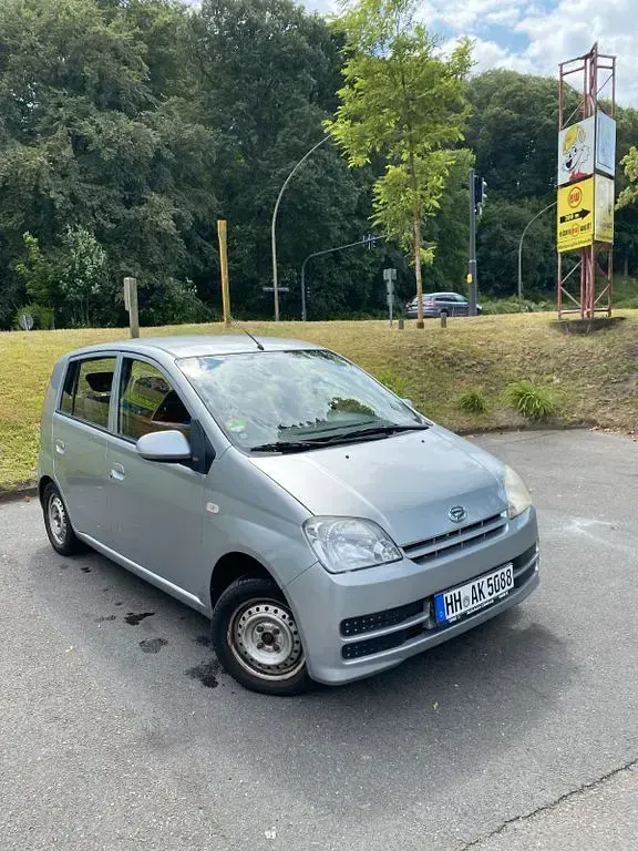 Gebraucht Daihatsu Cuore 58 PS (42 kW) 2006 Grau Kleinwagen