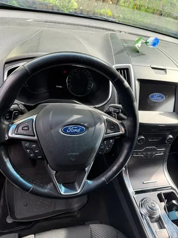 Gebraucht Ford Edge Titanium 238 PS (175 kW) 2019 Blau SUV