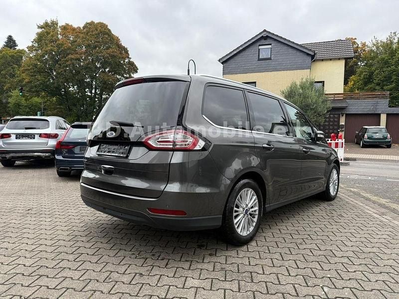 Gebraucht Ford Galaxy Titanium 150 PS (110 kW) 2017 Grau Van / Kleinbus