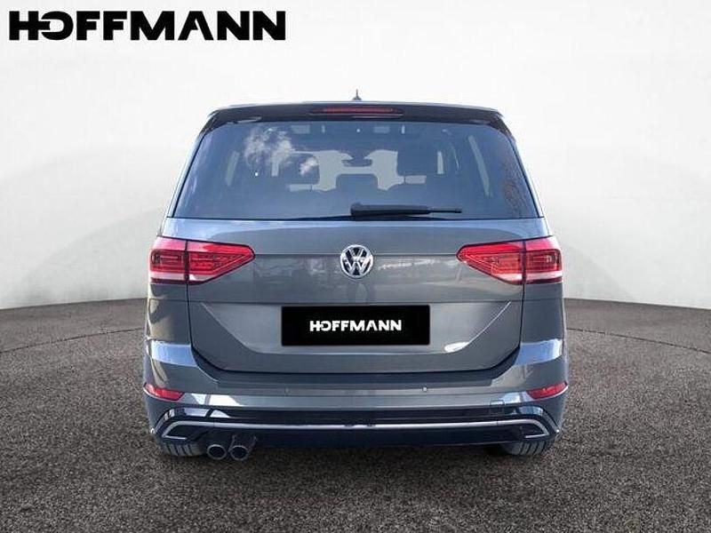 Gebraucht VW Touran Highline 150 PS (110 kW) 2018 Indiumgrau metallic Van / Kleinbus