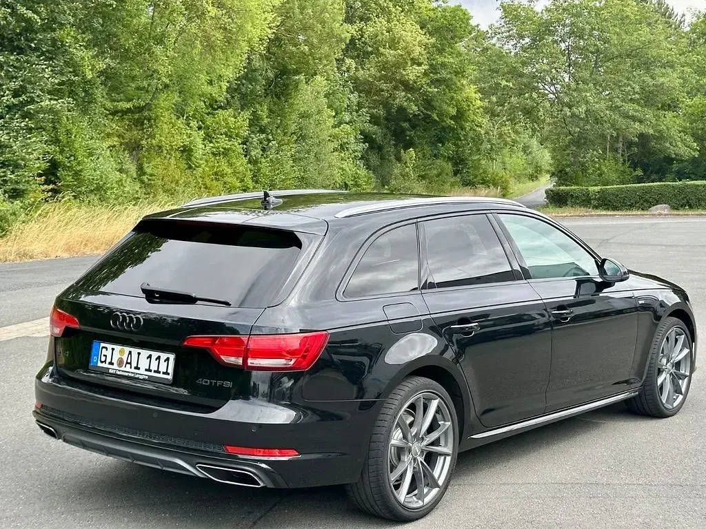 Gebraucht Audi A4 S-Line 190 PS (139 kW) 2019 Schwarz Kombi