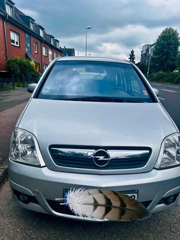 Grau Gebraucht 2008 Opel Meriva Van / Kleinbus | 1.900 € (Guter Preis) - Bild 1/4