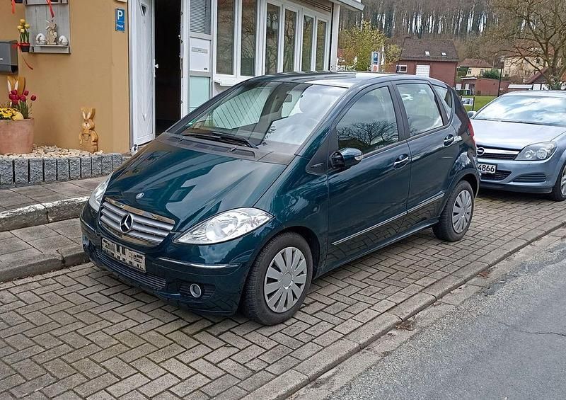 Gebraucht Mercedes A180 Elegance 109 PS (80 kW) 2005 Grün Van / Kleinbus