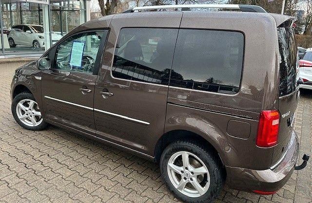 Gebraucht VW Caddy Highline 131 PS (96 kW) 2019 Braun Van / Kleinbus