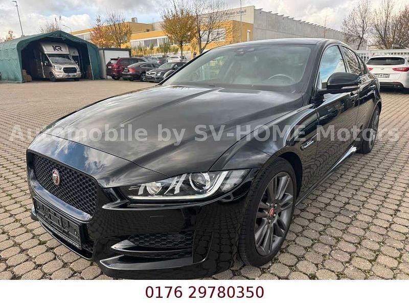 Schwarz Gebraucht 2018 Jaguar XE R-Sport Limousine | 17.299 € (Fairer Preis) - Bild 1/4