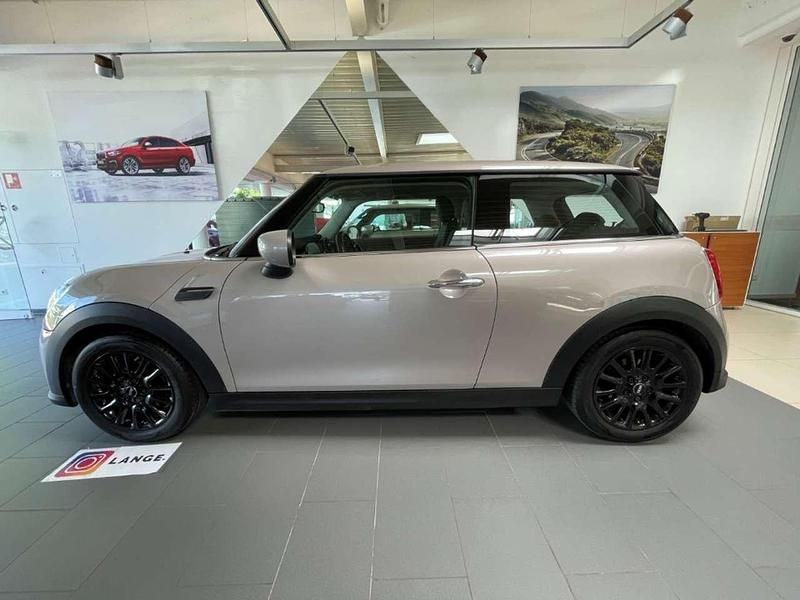 Gebraucht Mini Cooper Classic 136 PS (100 kW) 2022 Rooftop grey metallic Kleinwagen