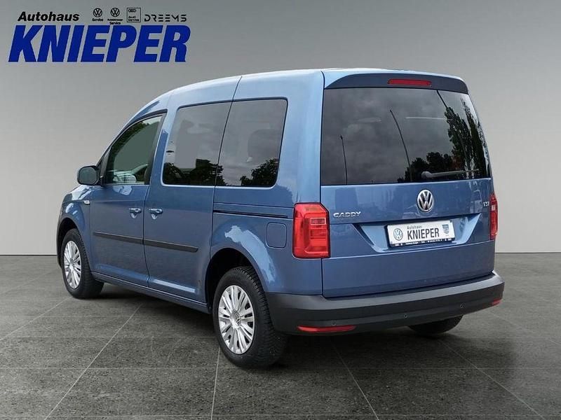 Gebraucht VW Caddy Trendline 102 PS (75 kW) 2017 Acapulcoblau (metallic) Van / Kleinbus