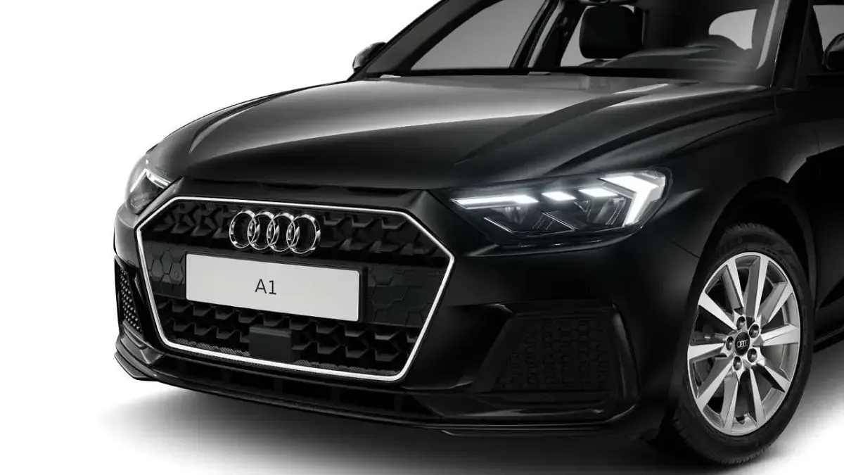 Gebraucht Audi A1 Advanced 110 PS (80 kW) 2024 Mythosschwarz metallic SUV