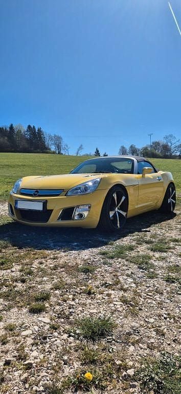 Second-hand Opel GT 300 CP (220 kW) 2007 Galben Cabrio