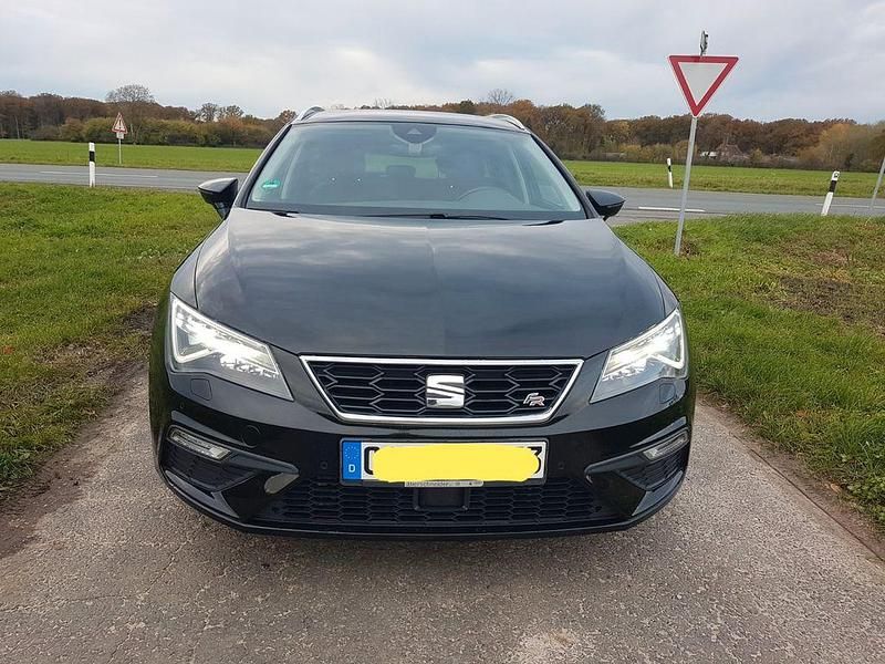 Schwarz Gebraucht 2018 Seat Leon ST FR Kombi | 15.000 € (Guter Preis) - Bild 1/4