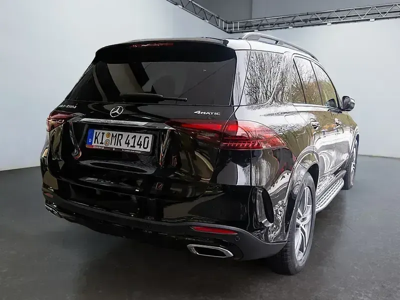 Gebraucht Mercedes GLE450 AMG 367 PS (269 kW) 2026 Andere SUV