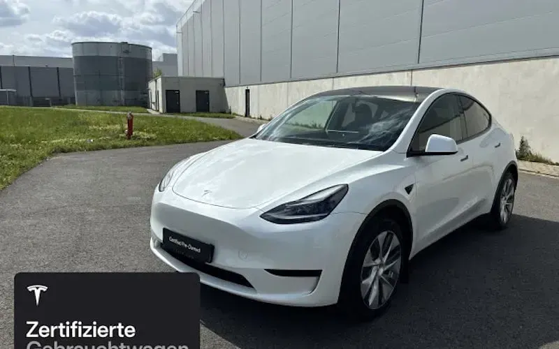 Gebraucht Tesla Model Y RWD 188 kW (256 PS) 2024 Weiß SUV