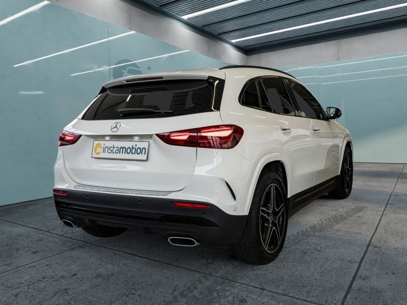 Gebraucht Mercedes GLA200 163 PS (119 kW) 2024 Weiß SUV
