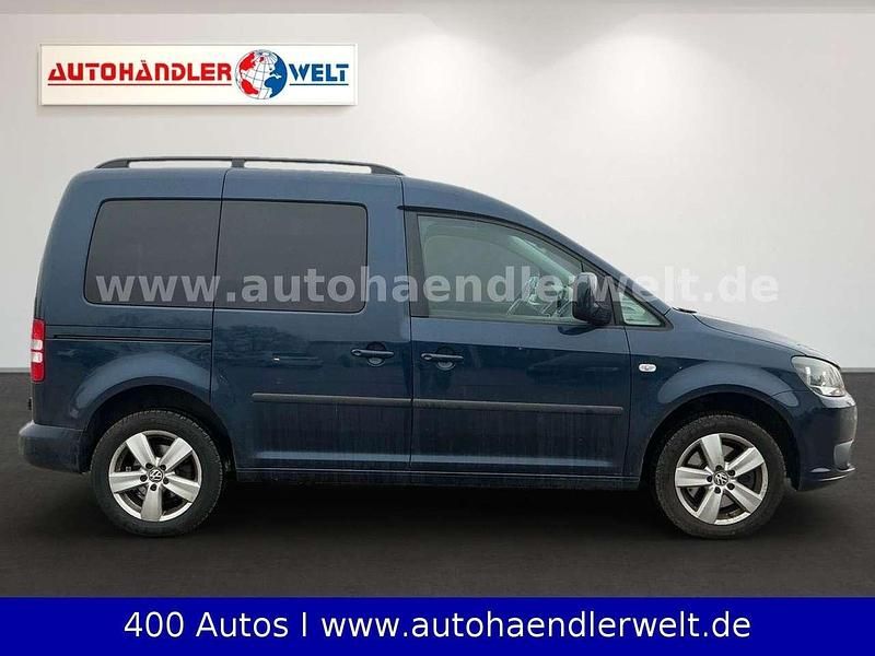 Second-hand VW Caddy 140 CP (102 kW) 2012 Albastru Monovolum