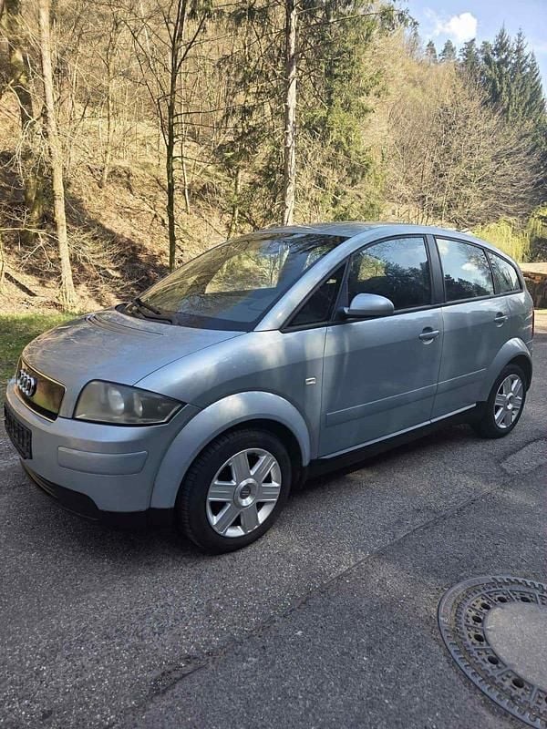 Silber Gebraucht 2004 Audi A2 Kleinwagen | 1.599 € (Superpreis) - Bild 1/4
