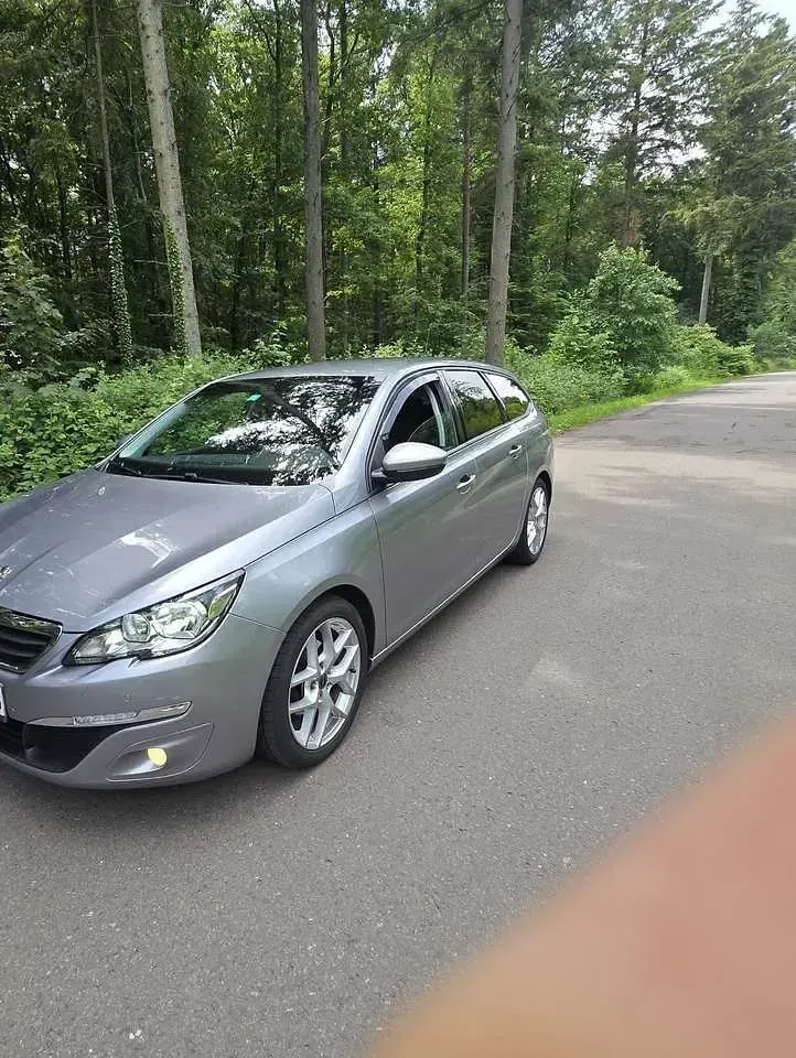 Gebraucht Peugeot 308 SW Active 120 PS (88 kW) 2017 Kombi