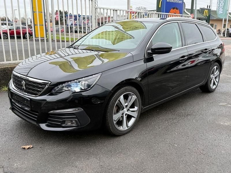 Schwarz Gebraucht 2018 Peugeot 308 SW Allure Kombi | 6.490 € (Guter Preis) - Bild 1/4