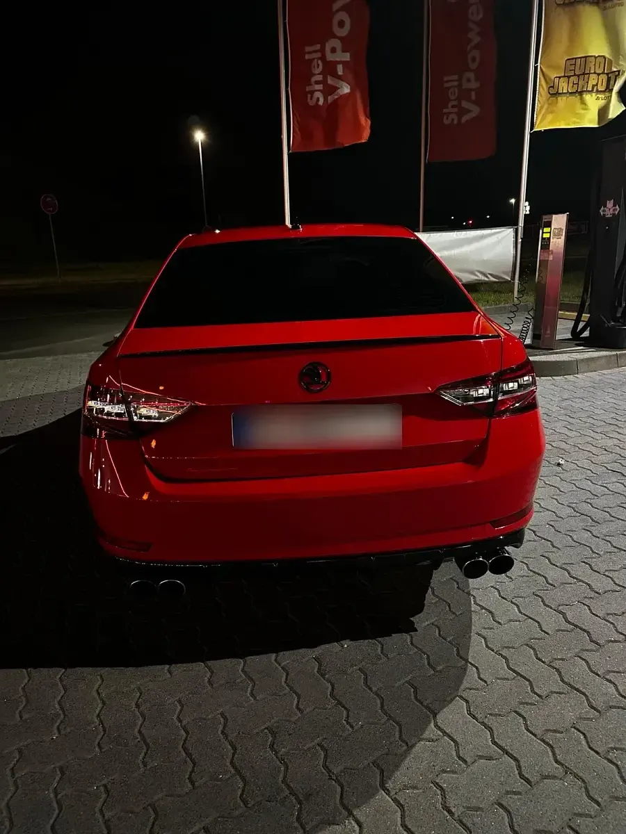 Gebraucht Skoda Superb SportLine 462 PS (339 kW) 2017 Rot Limousine