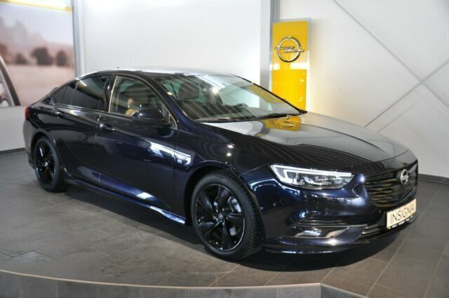 Gebraucht Opel Insignia 197 PS (144 kW) 2019 Blau metallic Limousine