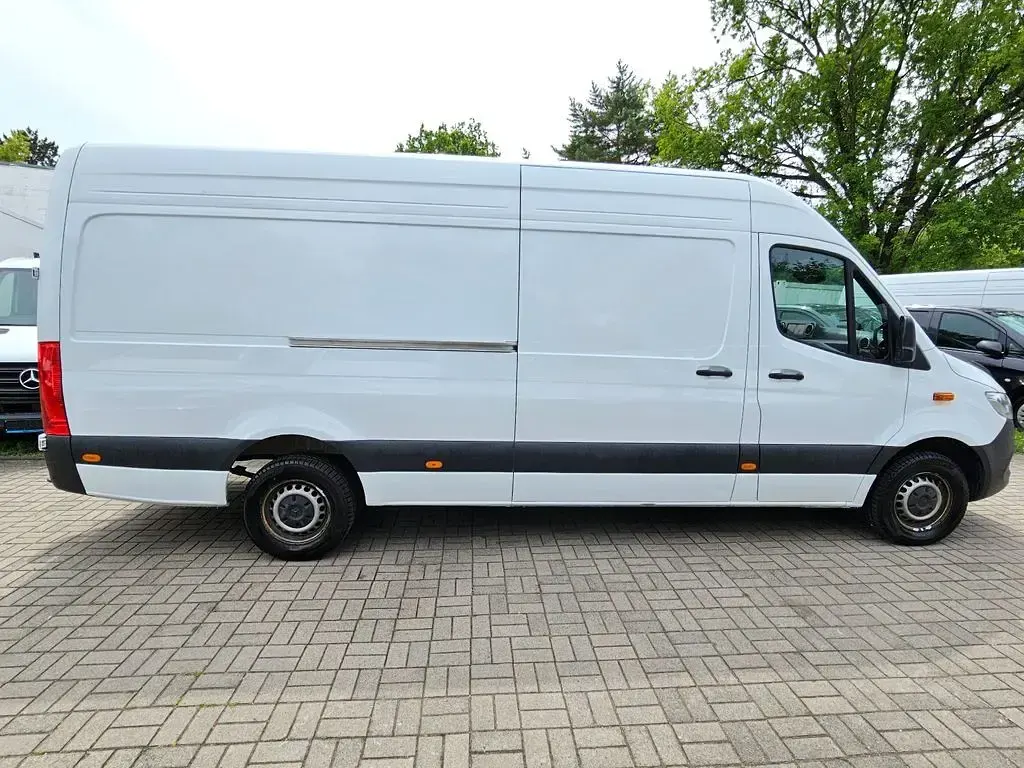 Gebraucht Mercedes Sprinter 170 PS (125 kW) 2024 Arktikweiss Van