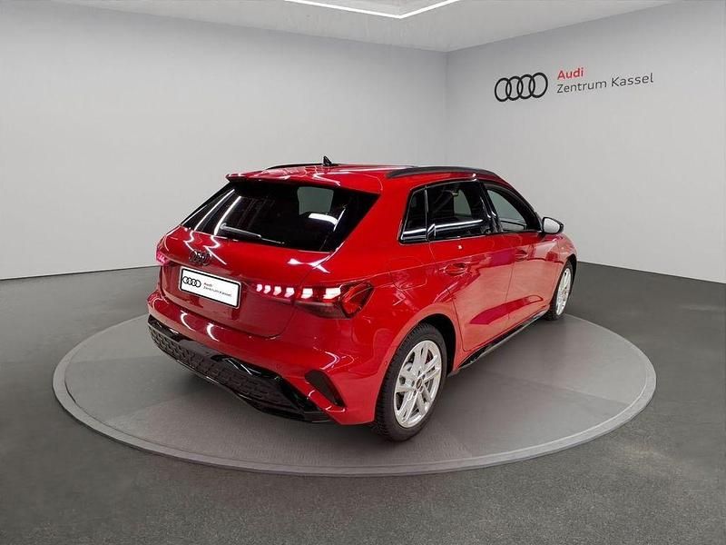 Gebraucht Audi A3 S-Line 272 PS (200 kW) 2025 Rot Limousine