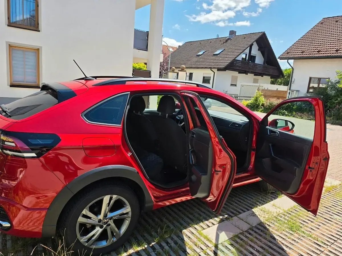 Gebraucht VW Taigo R-line 110 PS (80 kW) 2022 Rot SUV