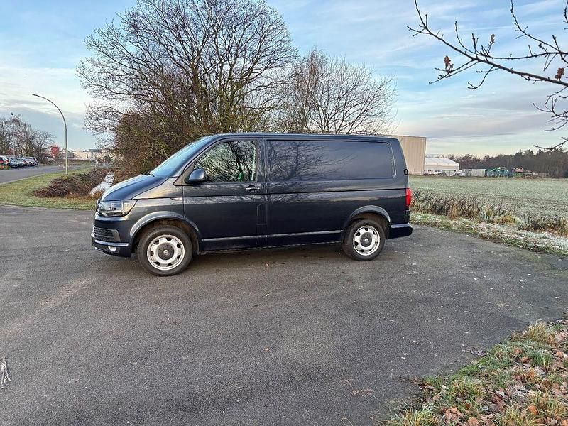 Gebraucht VW Transporter 140 PS (102 kW) 2016 Blau Van