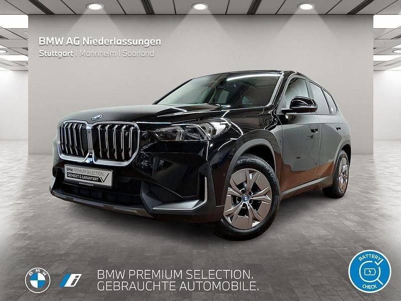 Schwarz Gebraucht 2023 BMW iX1 Performance SUV | 38.970 € (Etwas zu teuer) - Bild 1/4