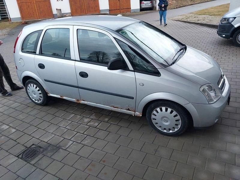 Gebraucht Opel Meriva 90 PS (66 kW) 2005 Silber Van / Kleinbus