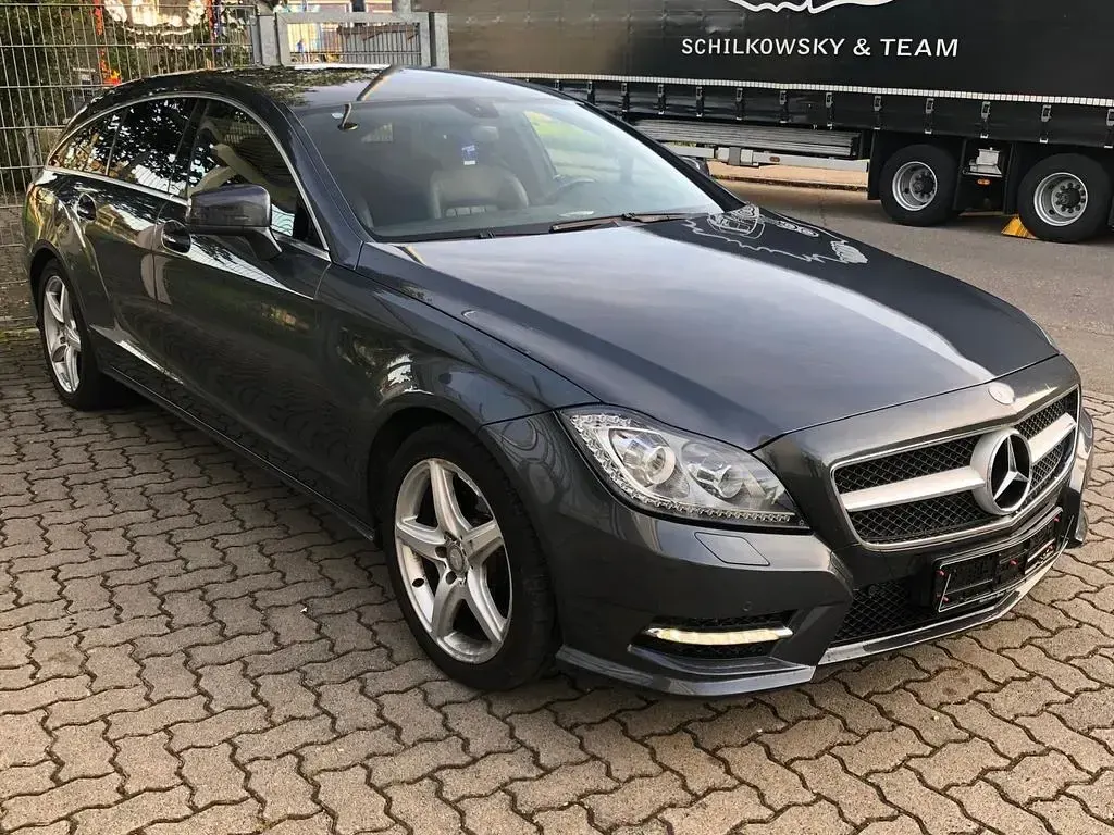 Gebraucht Mercedes CLS250 AMG line 224 PS (164 kW) 2015 Grau Coupé