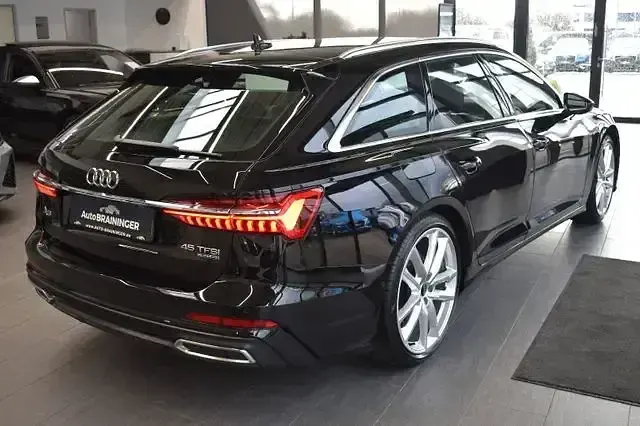 Gebraucht Audi A6 S-Line 265 PS (194 kW) 2023 Mythosschwarz metallic Kombi