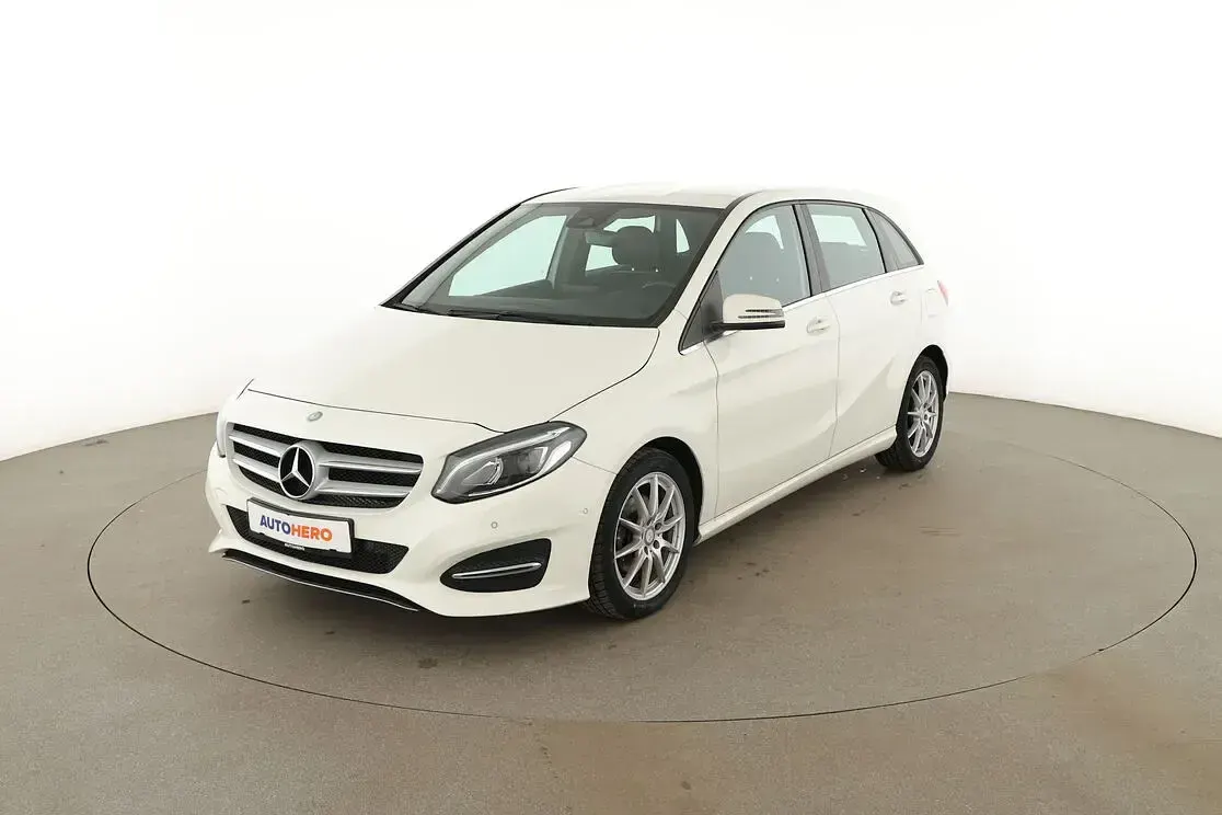 Gebraucht Mercedes B180 Urban 122 PS (89 kW) 2016 Van / Kleinbus