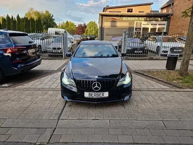 Używany Mercedes E200 184 KM (135 kW) 2014 Czarny Coupe